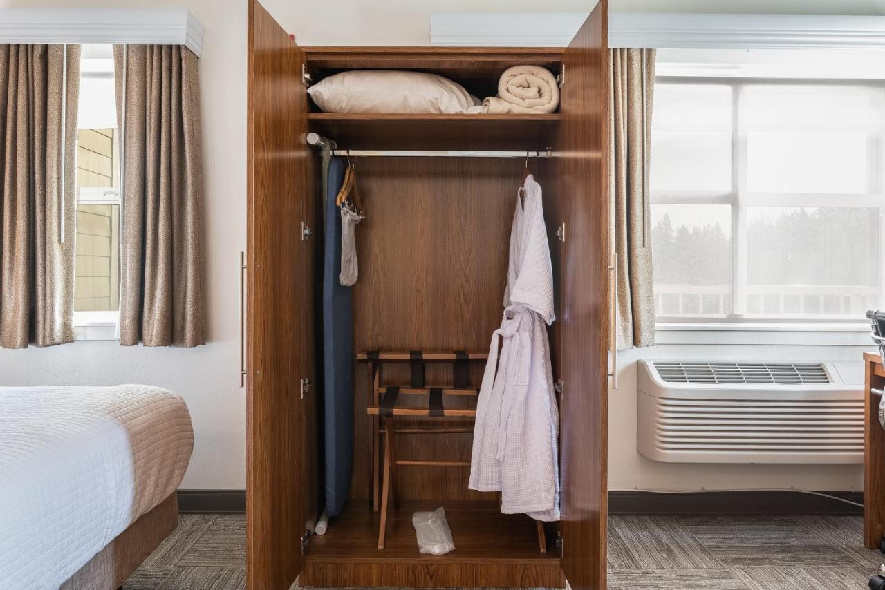 Marshall Suites Bainbridge Island Экстерьер фото