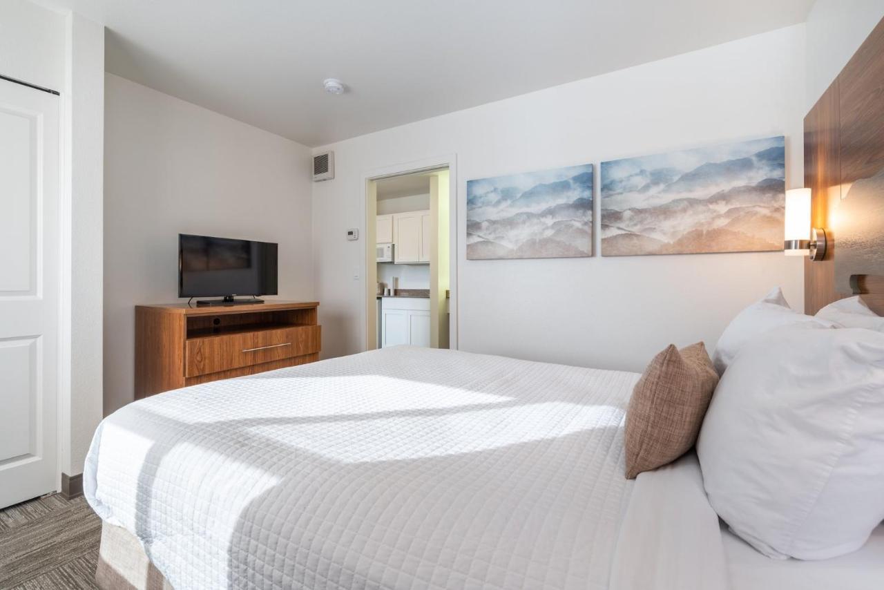 Marshall Suites Bainbridge Island Экстерьер фото